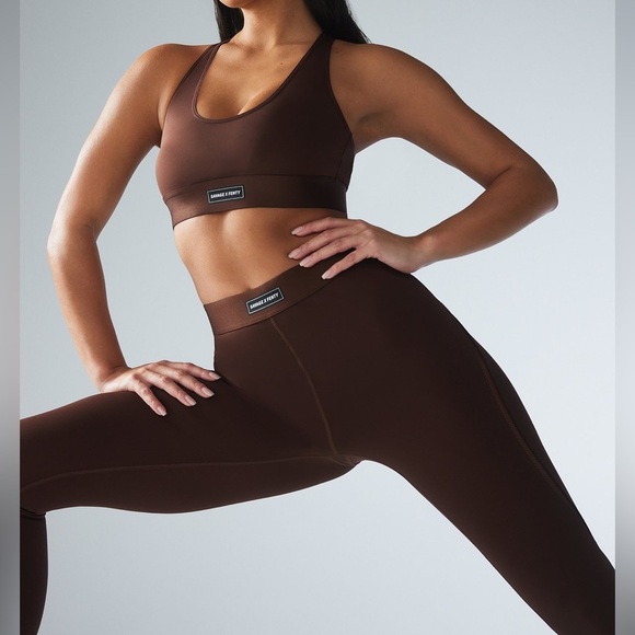 Savage X Fenty Flow High-Waist Trimmed Leggings (Size L) - Picture 1 of 16